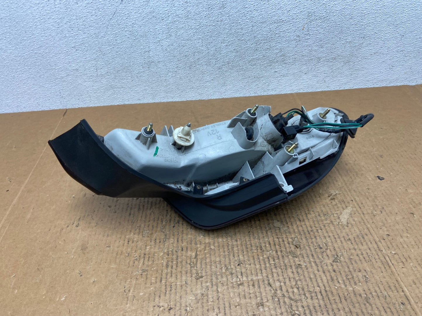 1997 to 2000 Dodge Avenger Right Passenger Rh Side Tail Light AE1653 LK4