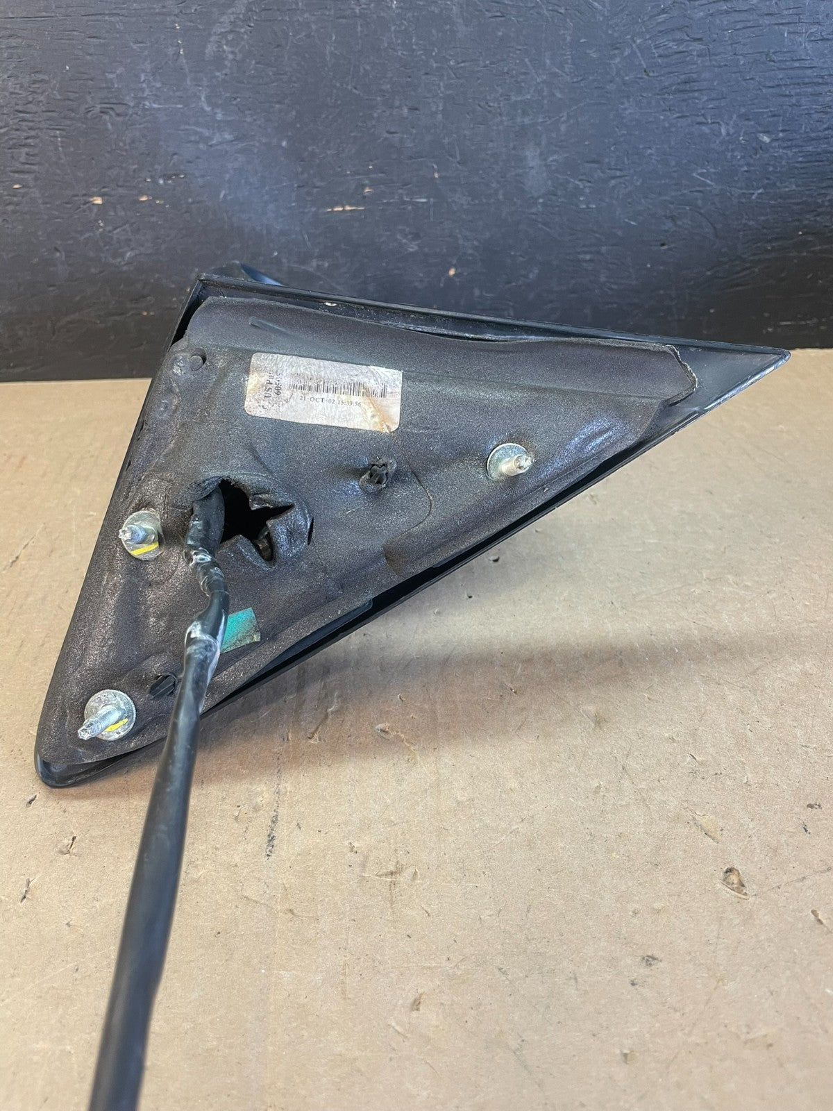 2002 to 2008 Ford Crown Victoria Driver Left Side View Door Mirror AD5690 DW4
