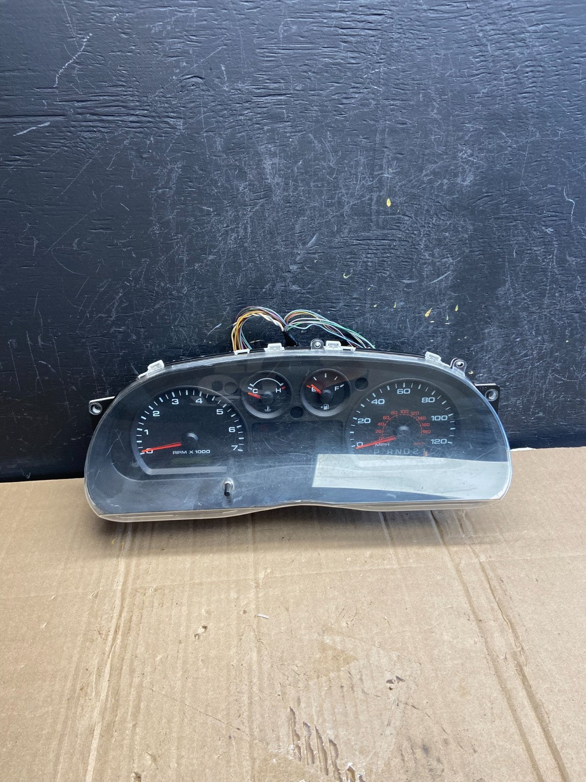 2007 to 2009 Ford Ranger Gauge Speedometer Cluster AD7165 DG0