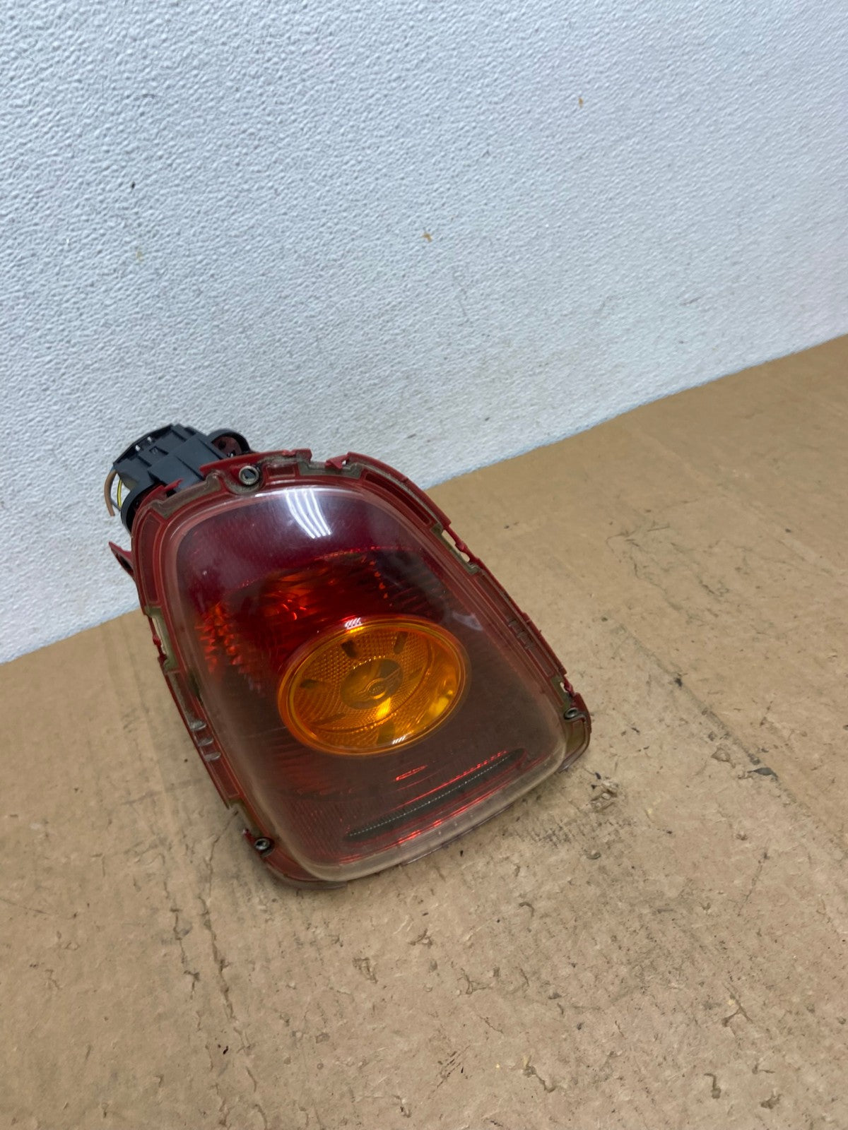 2007 2008 2009 2010 Mini Cooper Left Driver Lh Side tail light AD0638 LK2