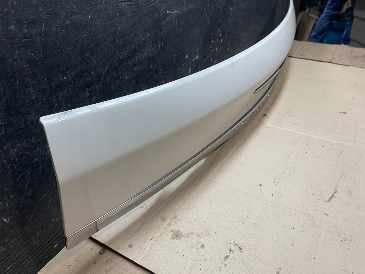 2011 to 2016 Chrysler Town & Country Tailgate Trim w/ Camera Panel OEM X0258 DG2