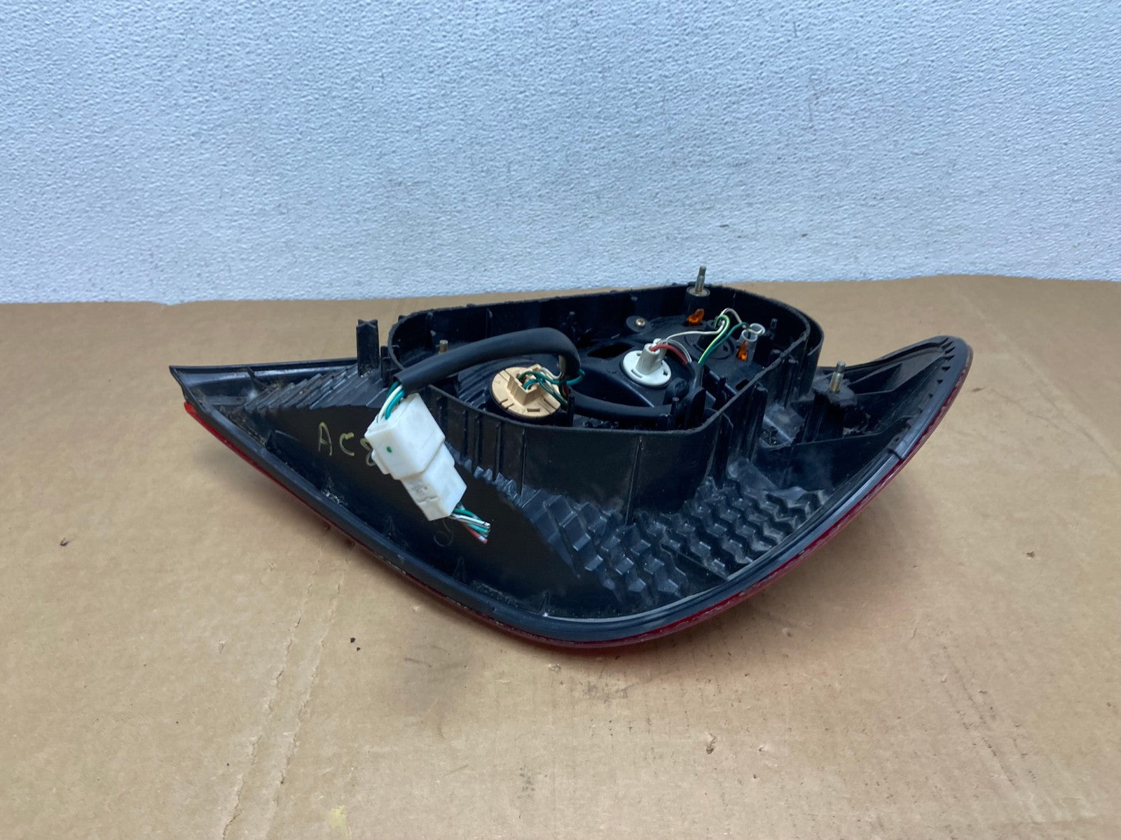 2002 2003 2004 Toyota Camry Left Driver LH Side Tail Light AC8413 LK5