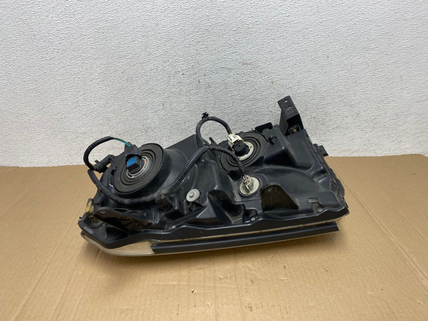 2013 to 2015 Honda Pilot Right Passenger RH Side Halogen Headlight AE8910 LK5