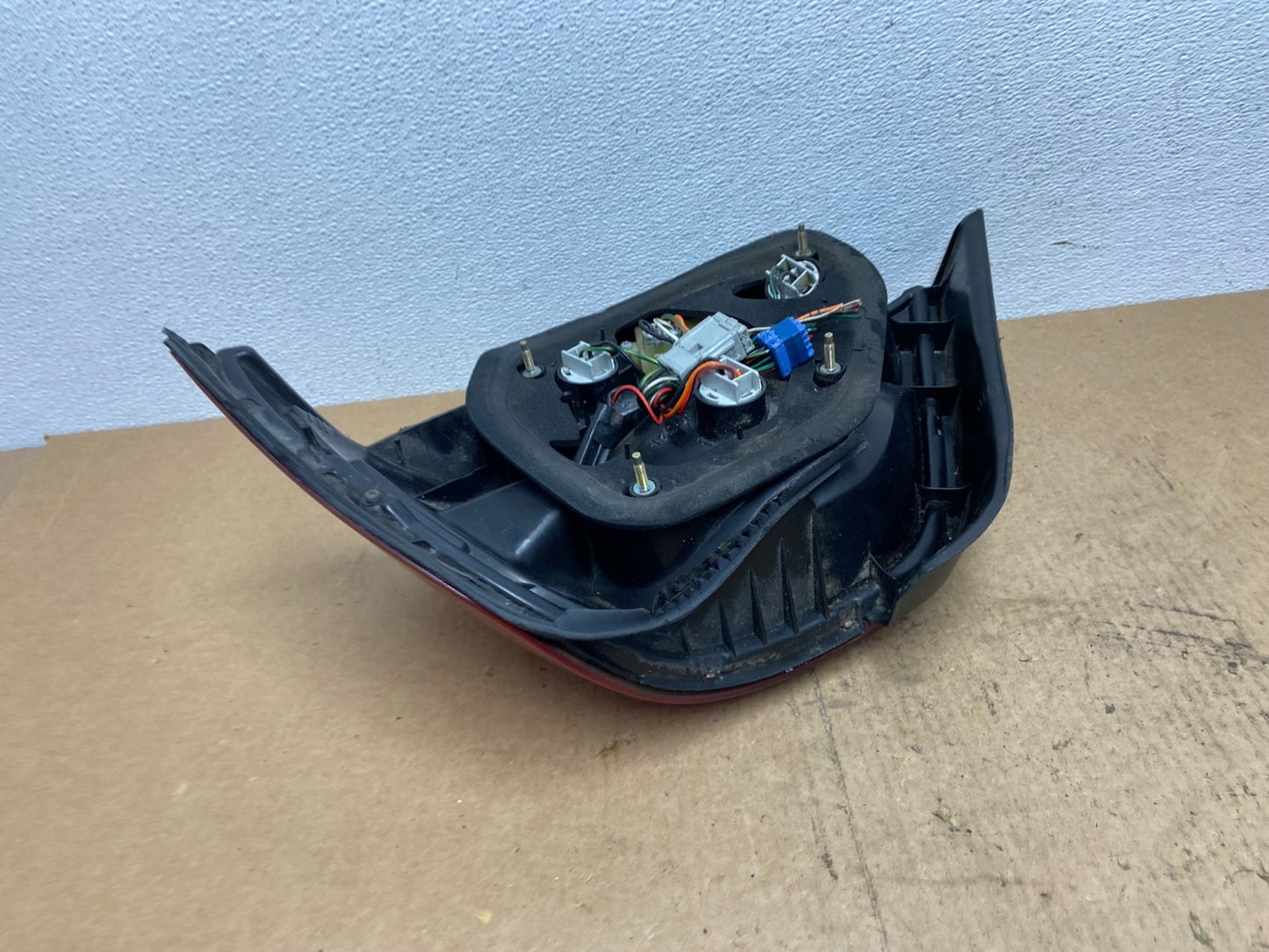 1995 to 1998 Acura TL Left Driver LH Side Tail Light Oem AC3148 DW5