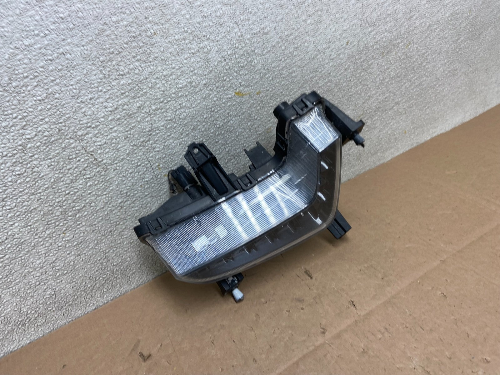 2017 2018 Hyundai Elantra Front RH LED Daytime Running Light Y2687 PS2
