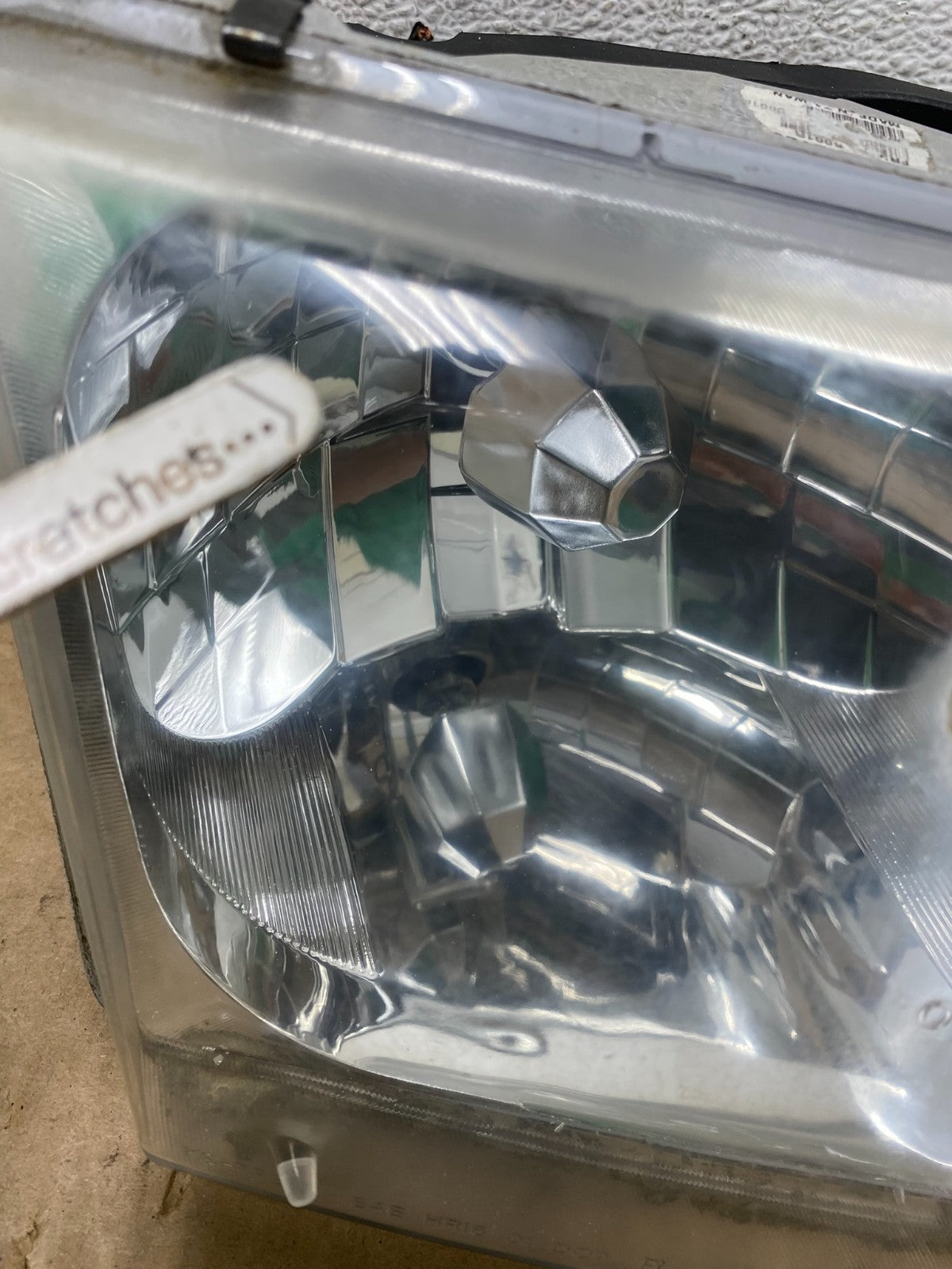 2001 to 2002 Nissan Quest Left+Right Side Halogen Headlights AG1370 DW4