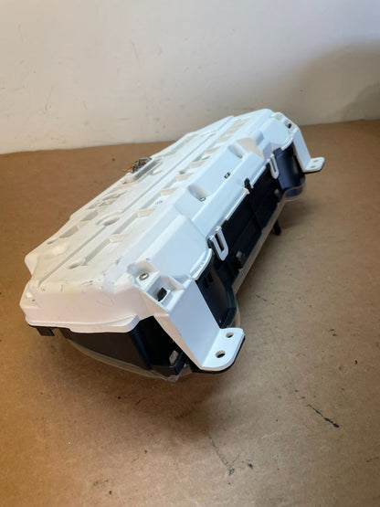2004 to 2005 Toyota Sienna Speedometer Cluster Gauge AG0755 DG4