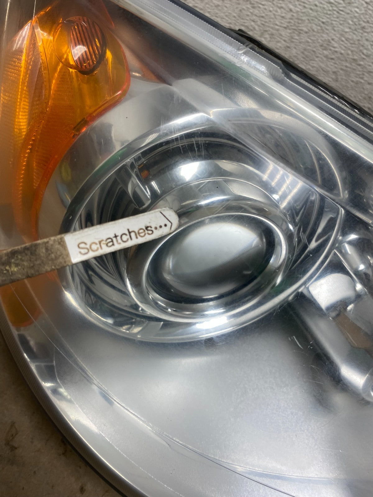 2008 to 2016 Chrysler Town and Country Right Passenger Xenon Headlight AG4413 DW3