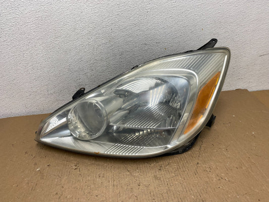 2004-2005 Toyota Sienna Left Driver LH Side Halogen Headlight AD8805 DW0