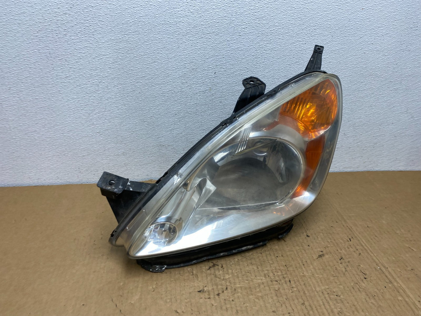 2002 to 2004 Honda Crv Cr-v Left Driver Halogen Headlight AC7779 DW2