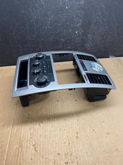 2008 to 2010 Chrysler 300 Dash Heater A/C Climate Control Radio Panel AD2219 DG3