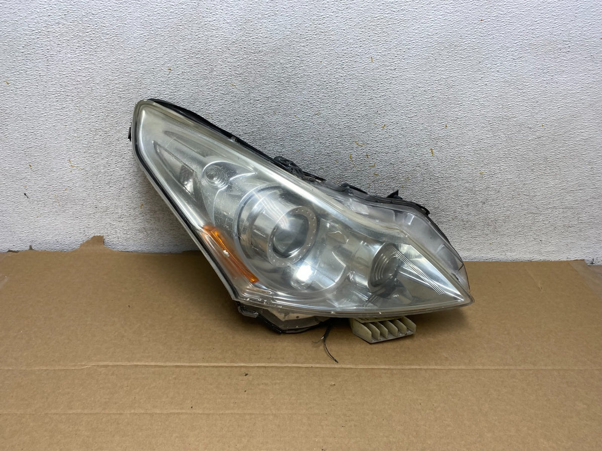 2010-2012 Infiniti G37 Right Passenger Side Xenon HID Headlight AH7715 DW0