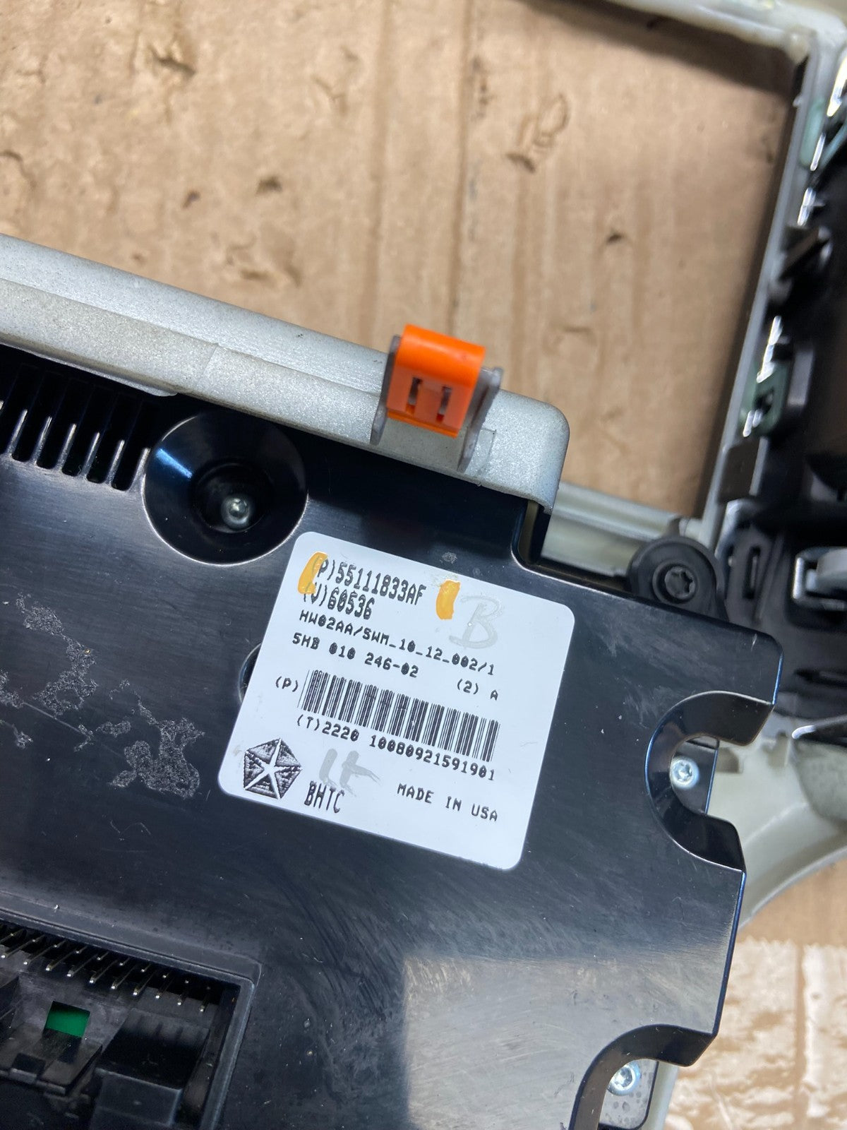 2011-2013 Jeep Grand Cherokee Center Radio Climate Control Bezel Vent AF6373 DG8