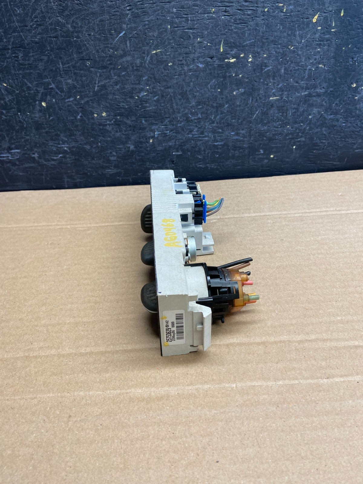 2001 - 2007 GMC Chevrolet Express 1500 Climate Control A/C AG0468 DG2