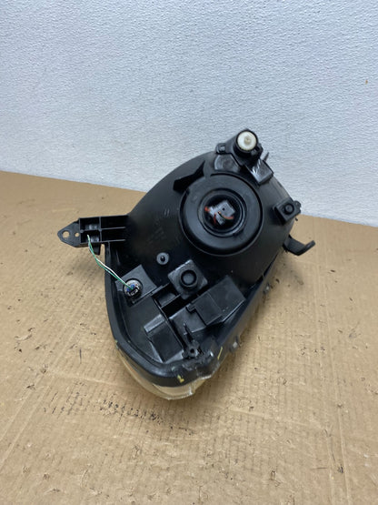 2001 - 2003 Toyota Rav4 Right Passenger RH Side Headlight Halogen Oem AC4002 DW7