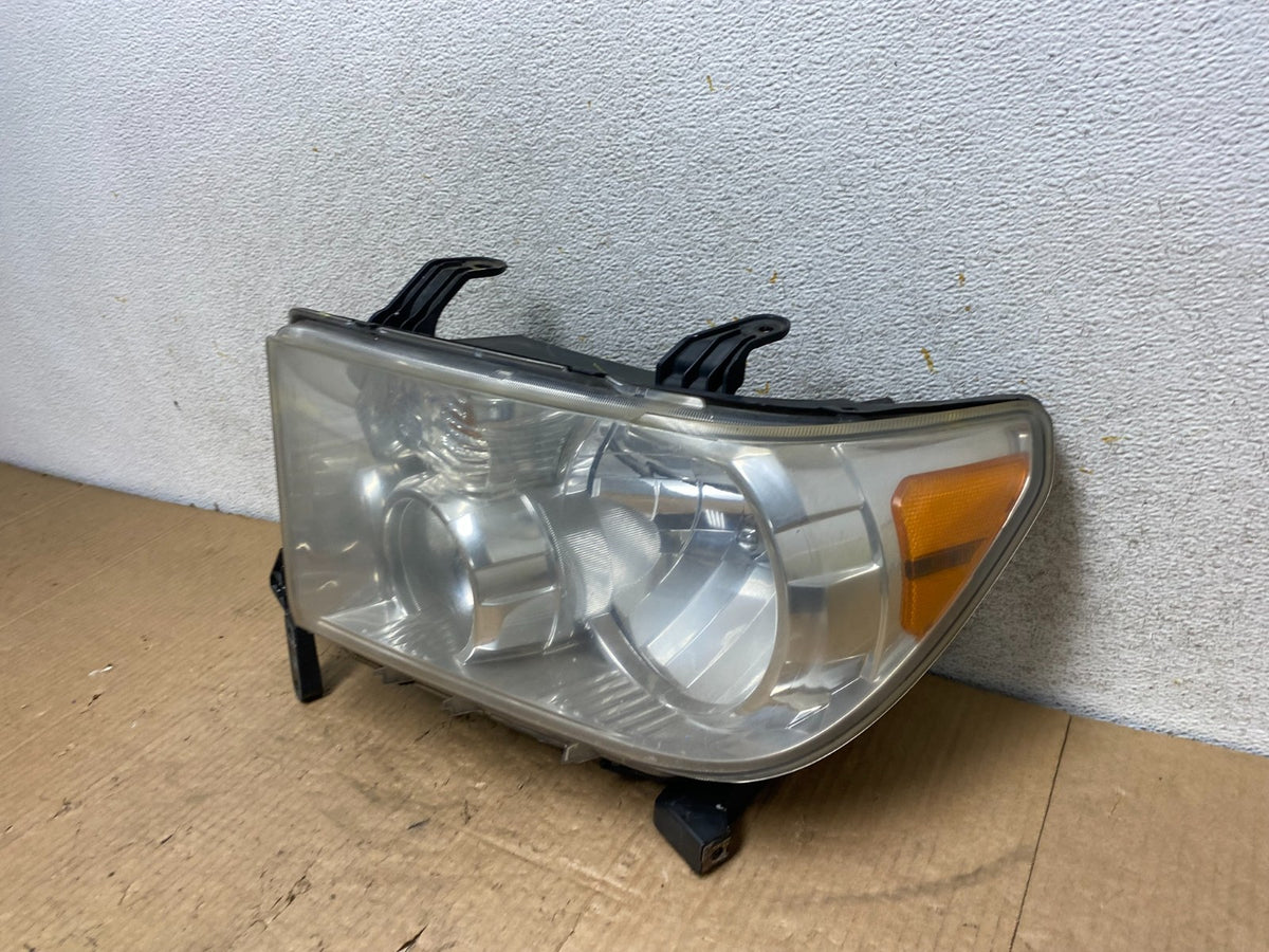 2007 to 2014 Toyota Sequoia Tundra Left Driver LH Headlight Halogen AI8181 DW1