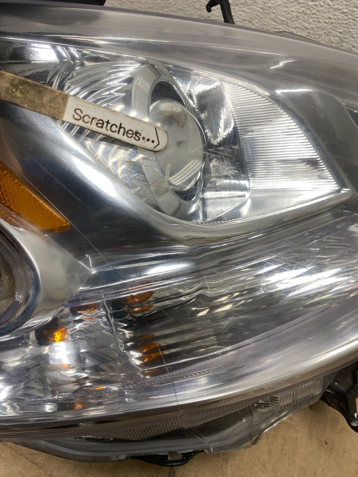 2009 - 2014 Nissan Maxima Headlight Right Passenger Xenon HID TYC AE6763 DW3