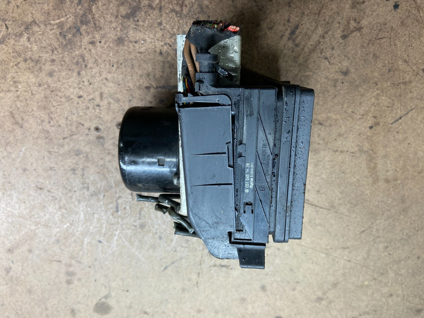 2005 - 2008 Mercedes CLK350 SLK350  ABS Anti Lock Brake Pump Module J5612 DG5