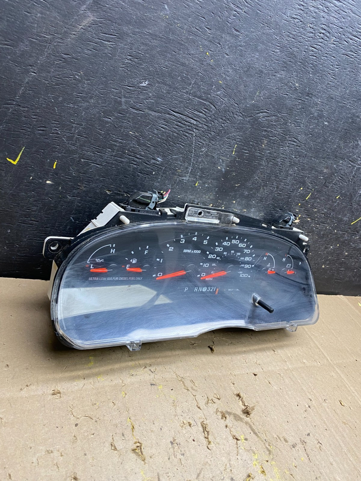2004 to 2008 Ford E150 E250 Gauge Speedometer Cluster u5278 DG2