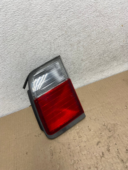 1996 1997 Honda Accord Coupe Right Passenger RH Inner Tail Light AG 6560 LK2