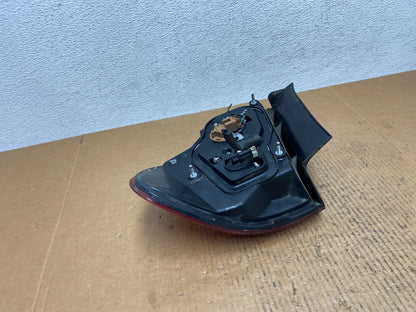 2002 2003 2004 Infiniti I35 Left Driver LH Side Tail Light AE0205 LK3