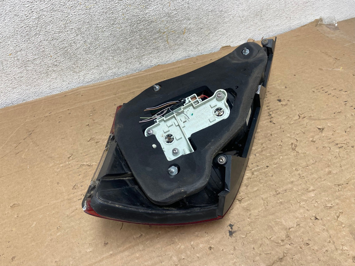 2007 - 2009 Mercedes-Benz S-Class Tail Light Left Driver LH Side AH9194 LK6