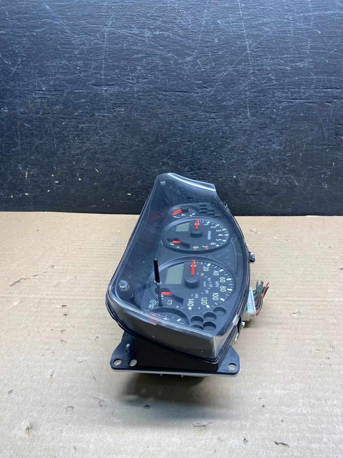 2006-2007 Nissan Pathfinder Xterra Cluster Speedometer Instrument AH9796 DW2