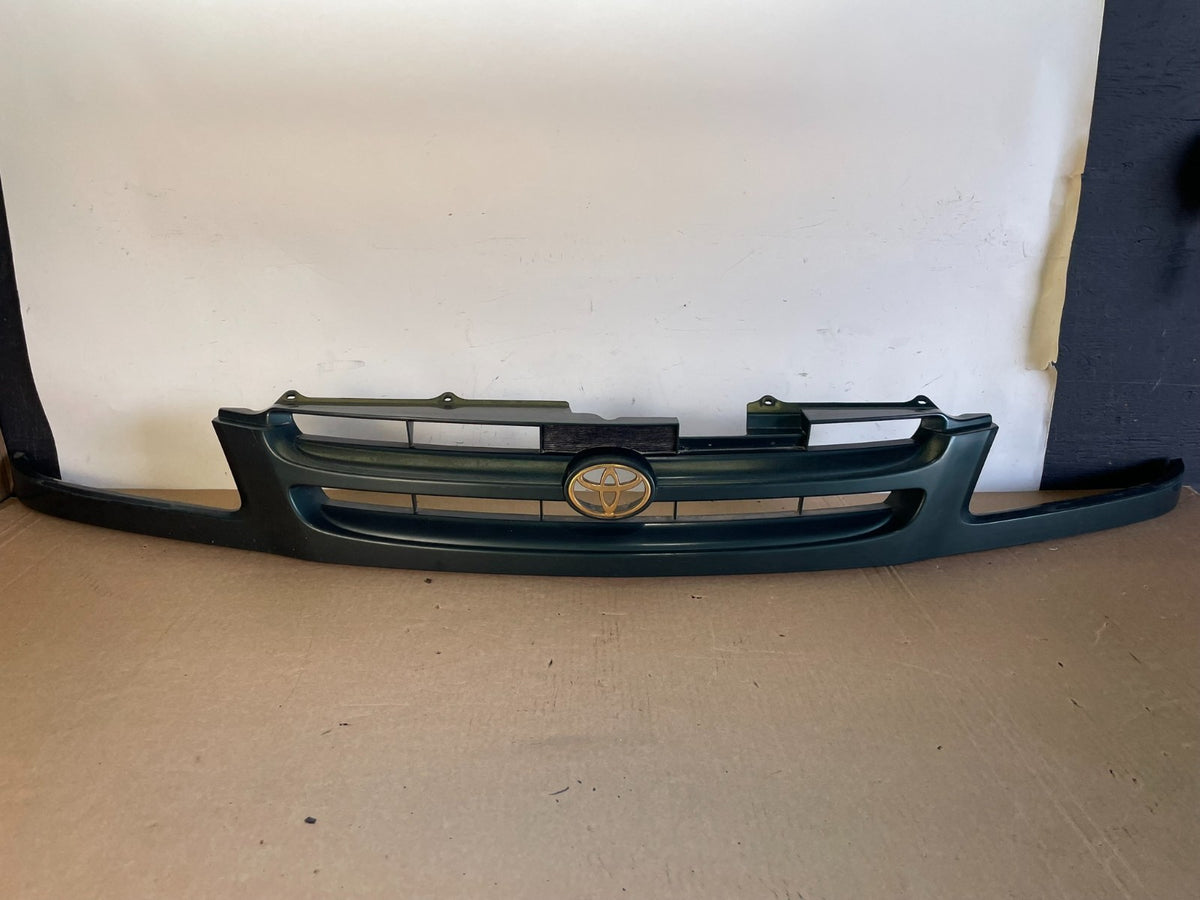 1998 1999 2000 Toyota Sienna Front Upper Mesh Grill Grille AG2952 DG0
