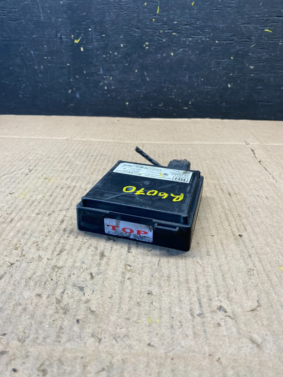 2013 to 2018 Ford Lincoln Rear Radar Blind Spot Module OEM r6070 DG1