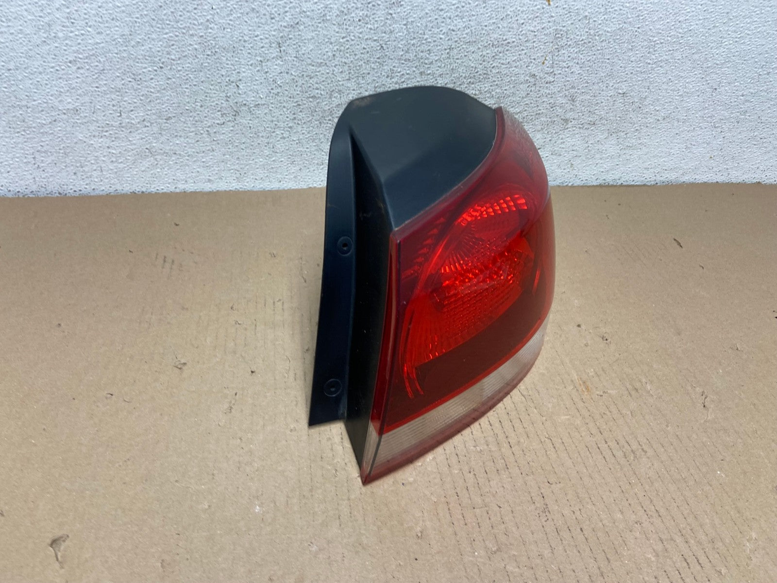 2010 to 2014 Volkswagen Golf & GTI Hatchback Right Side Tail Light AF3071 LK2