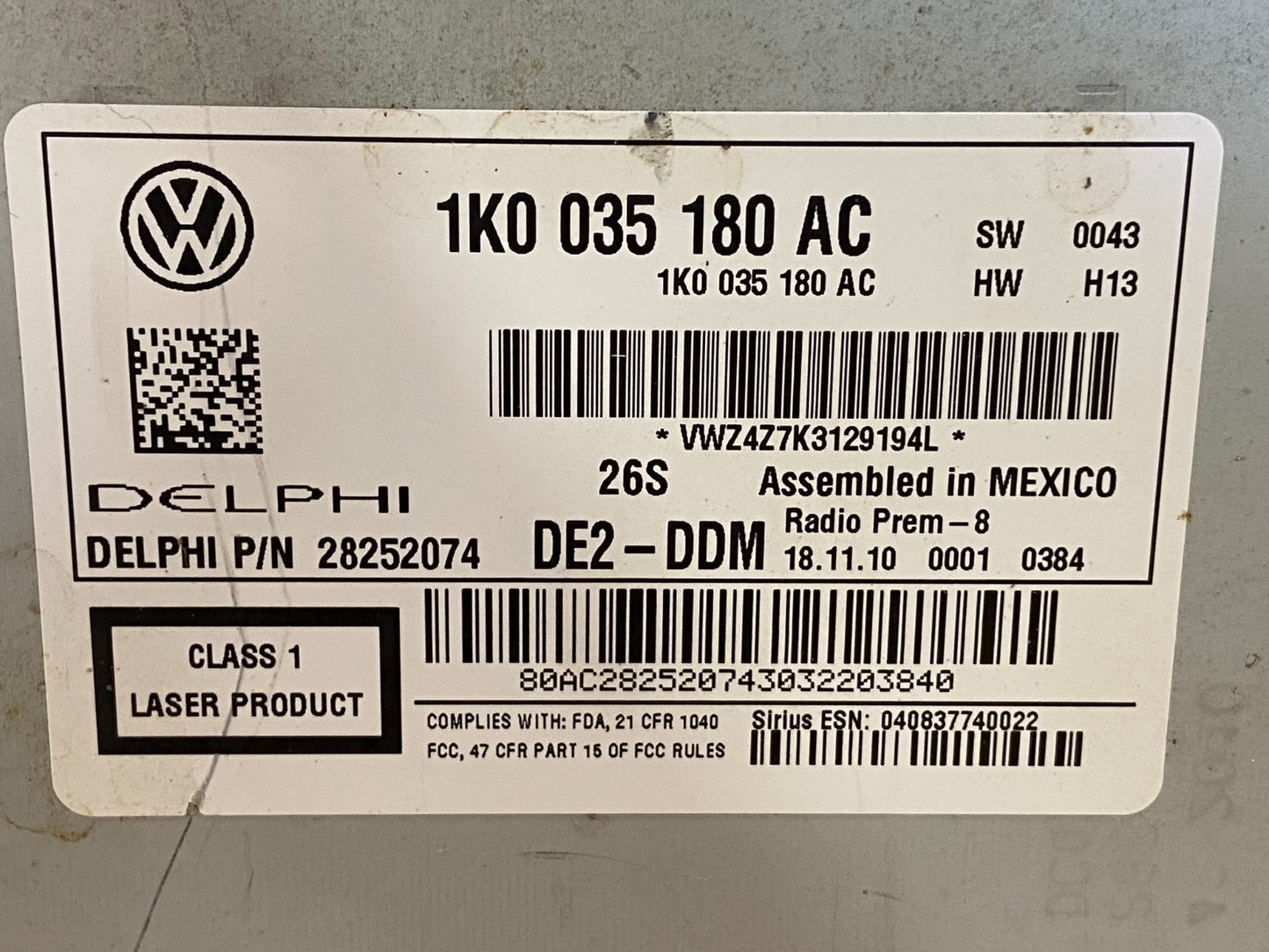 2009 to 2012 Volkswagen CC Radio CD Player Screen AM/FM AG1518 DW6