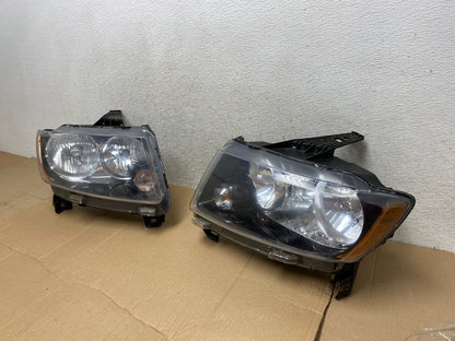 2011-2013 Jeep Grand Cherokee Left+Right Halogen Headlights AI1147 DW1