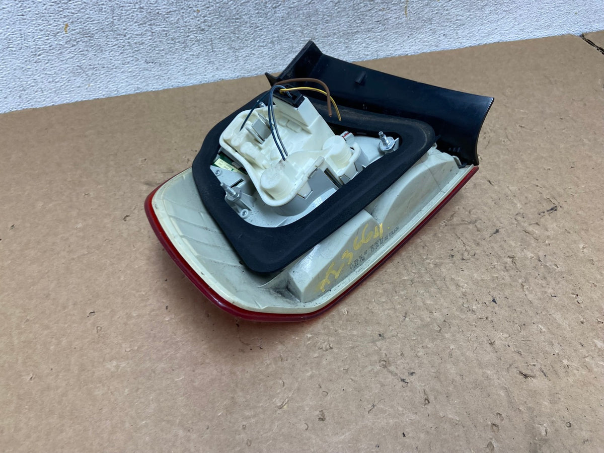 2009 2010 BMW 328i 3 Series Right Passenger RH Side Tail Light AI3664 LK6
