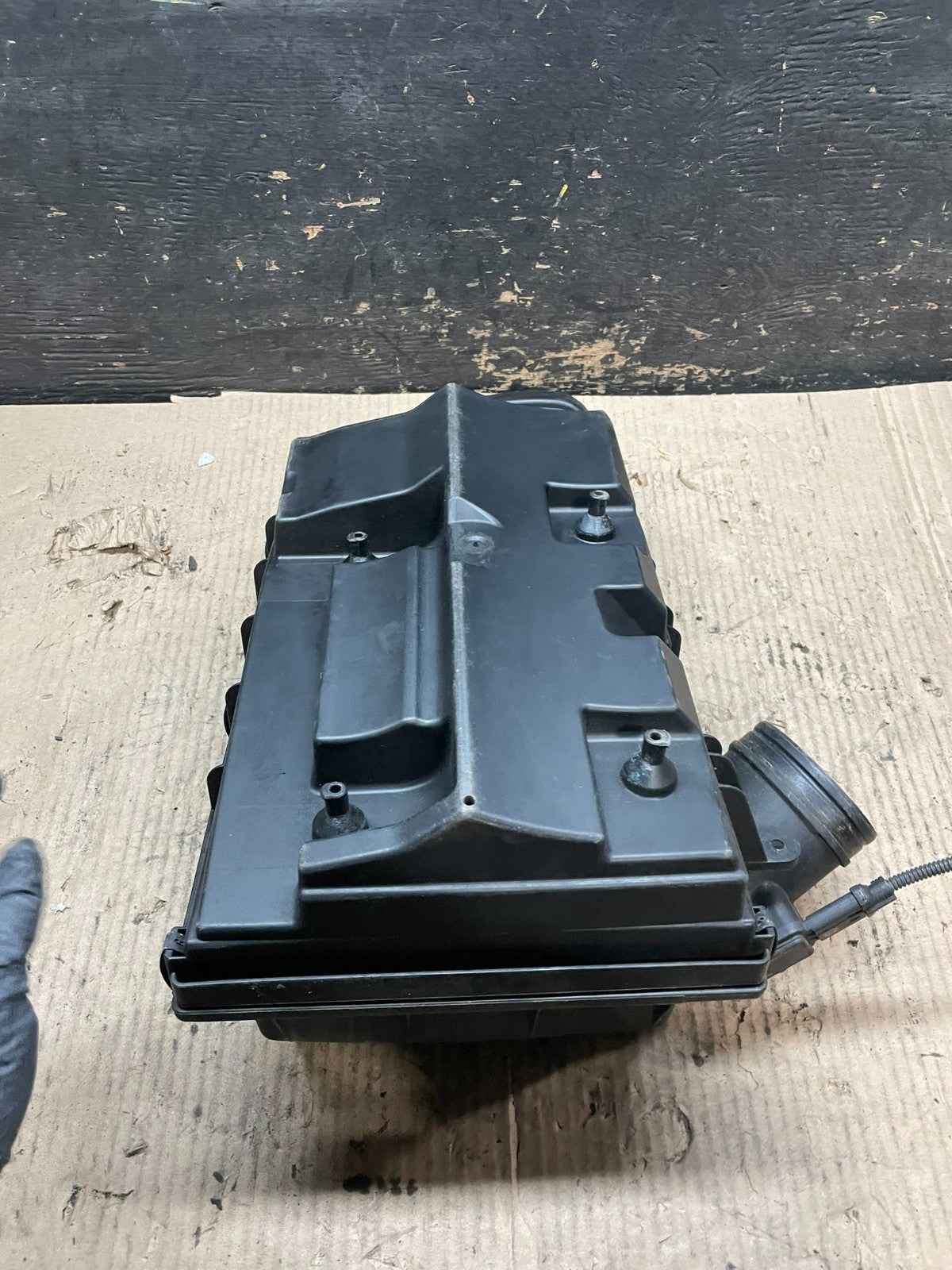 2007 to 2010 BMW X5 Air Intake Cleaner Filter Housing Box OEM V4034 DG4