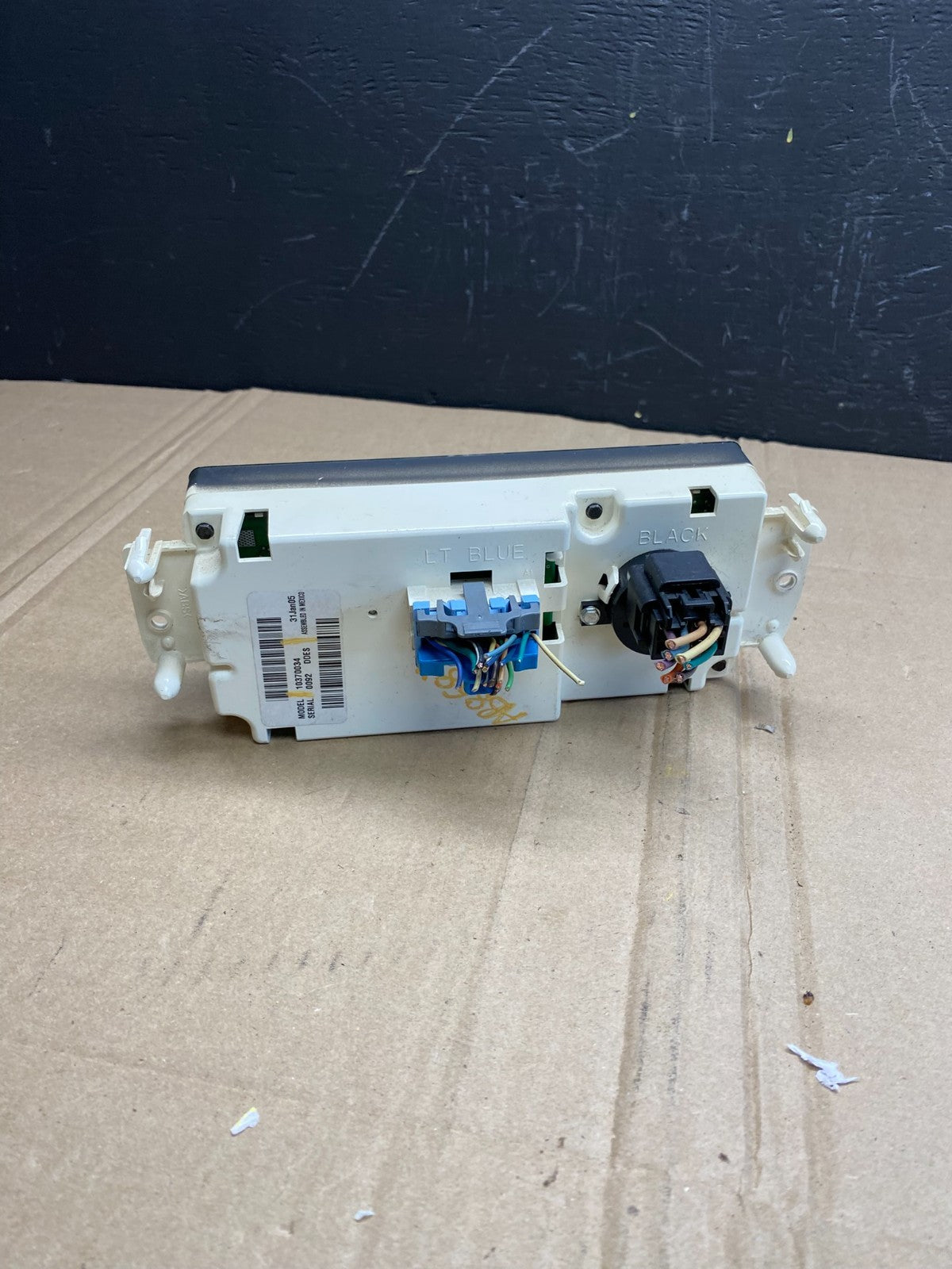 2003-2006 GMC Chevrolet Envoy Trailblazer Climate Control A/C Panel AB8687 DG3