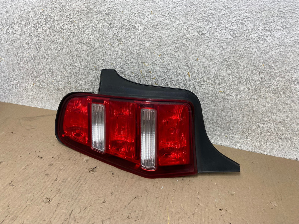 2010-2012 Ford Mustang Left Driver LH Side Tail Light AH7661 LK2