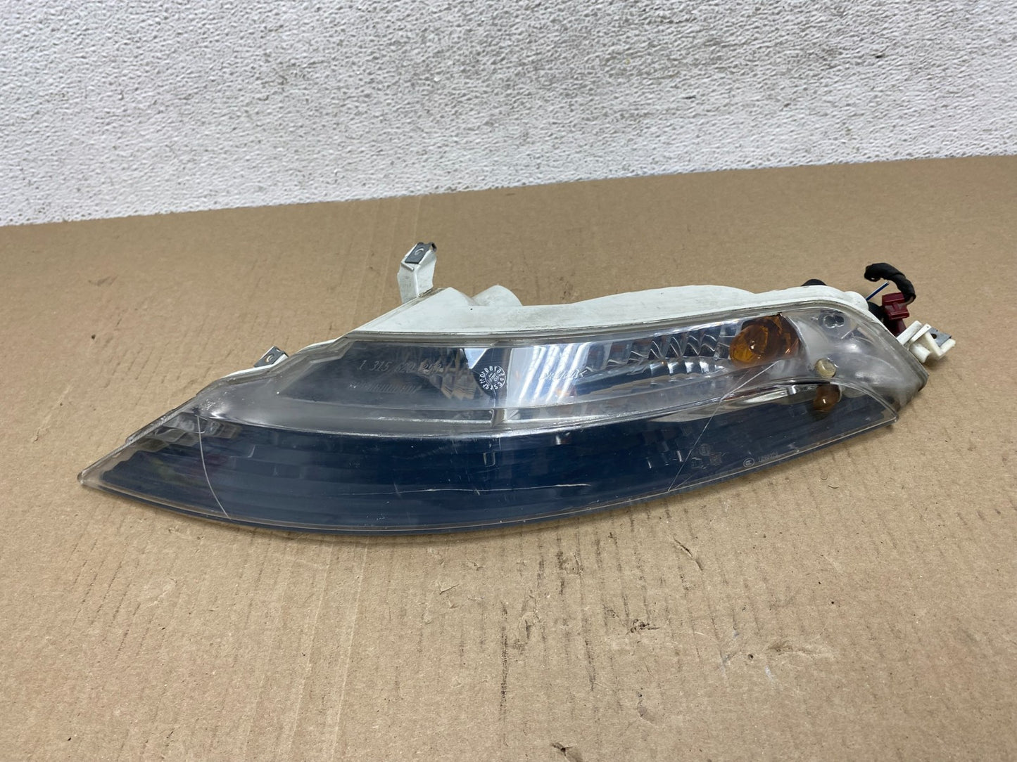 2004 to 2007 BMW E63 E64 645 650i Left Driver LH Front Turn Signal AF5784 DW0
