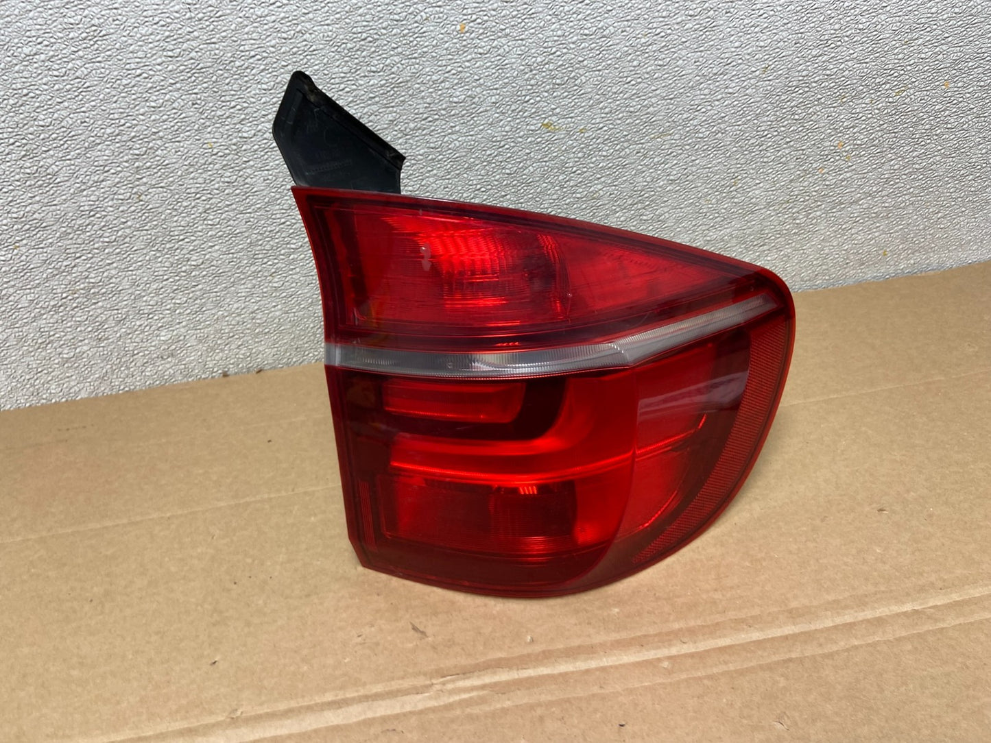 2011 2012 2013 Bmw X5 E70 Right Passenger Side Rh Tail Light Oem AB3465 LK0