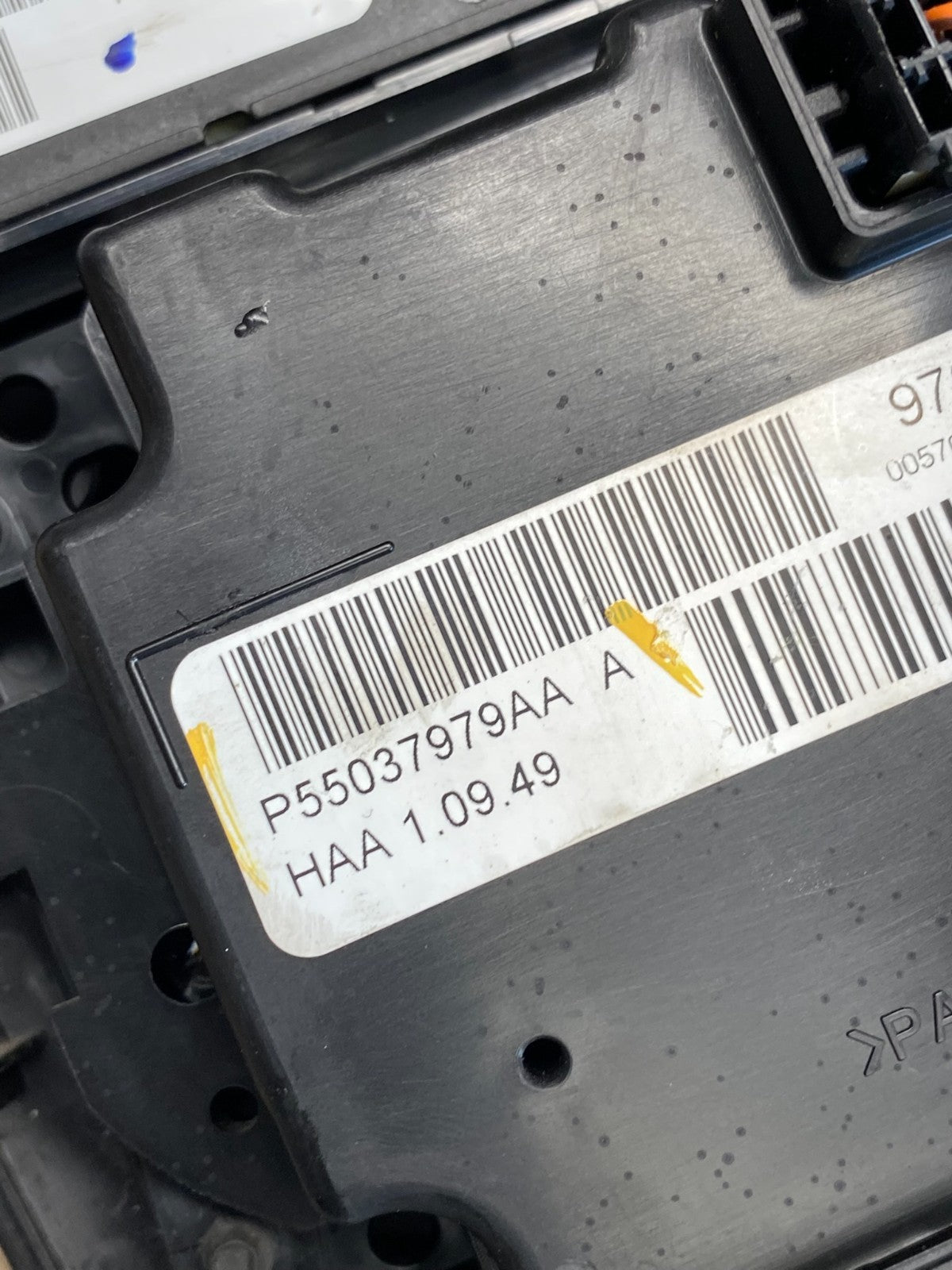 2005 to 2007 Jeep Commander Grand Cherokee A/C Climate Control Bezel ab2218 DG6