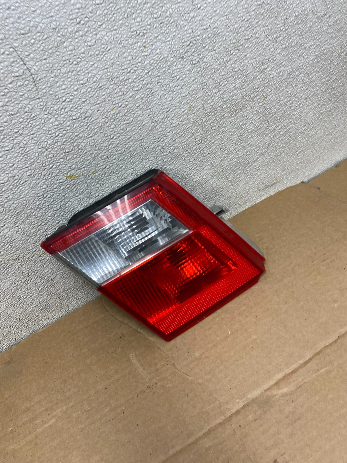 2002 2003 2004 2005 Saab 9-5 Sedan Left Driver LH Inner Tail Light Oem Z1261 DW2