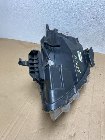 2012 2013 2014 Nissan Versa Sedan Headlight Right Passenger Rh AE9221 DW8