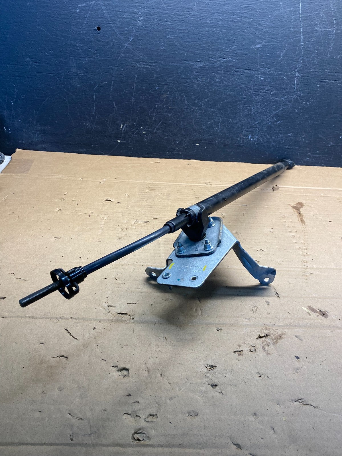 2013 to 2019 Lincoln MKT Liftgate Lift Tailgate Strut Motor ADD9609 DG1