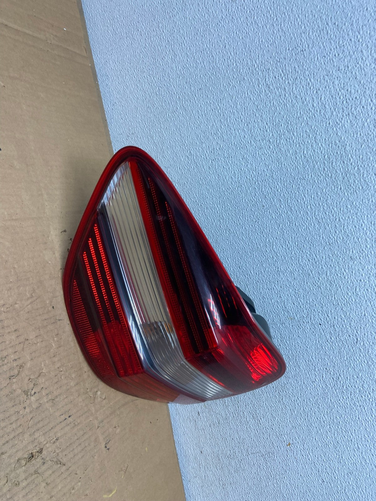 2009 to 2011 Mercedes ML350 ML-Class Left Driver Side Tail Light AD1047 LK2