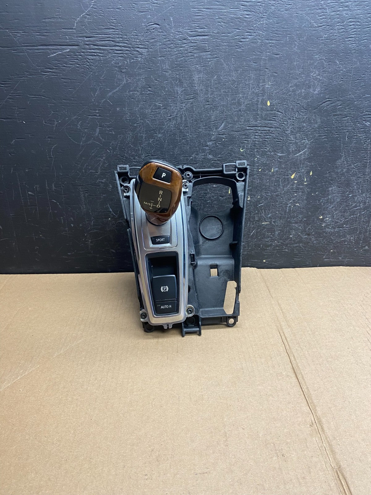 2012 to 2017 BMW X3 Shift Shifter Selector Gear AE4352 DG0