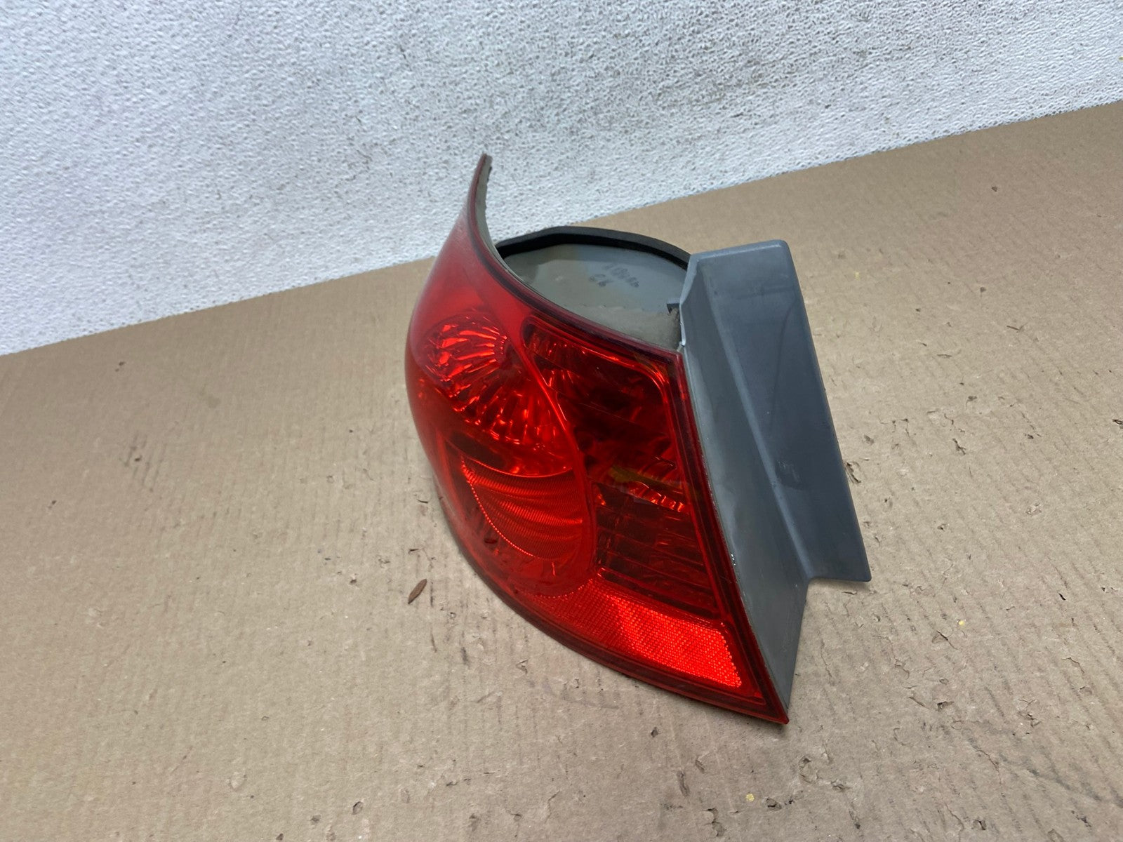 2007 to 2010 Hyundai Elantra Sedan Left Driver Side Tail Light AE9721 LK1