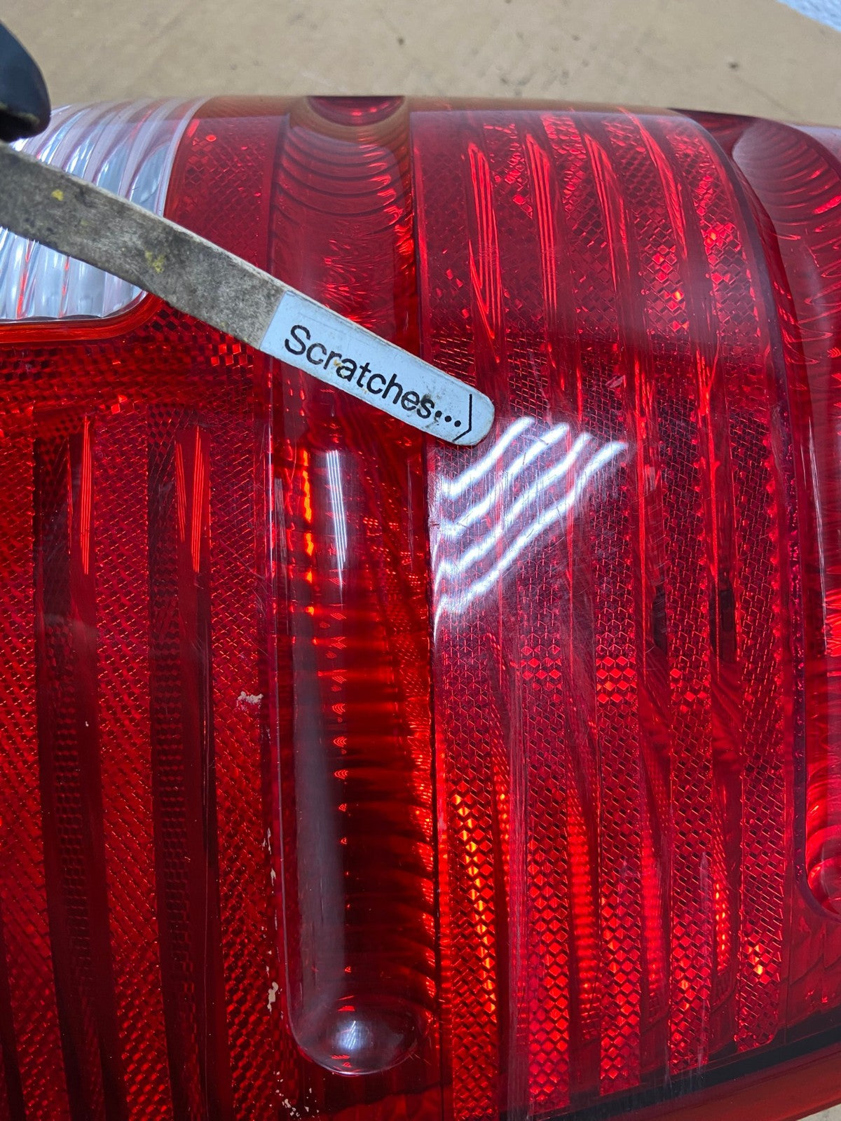 2002 to 2005 Ford Explorer Right Passenger Rh Side Tail light AD0810 LK3