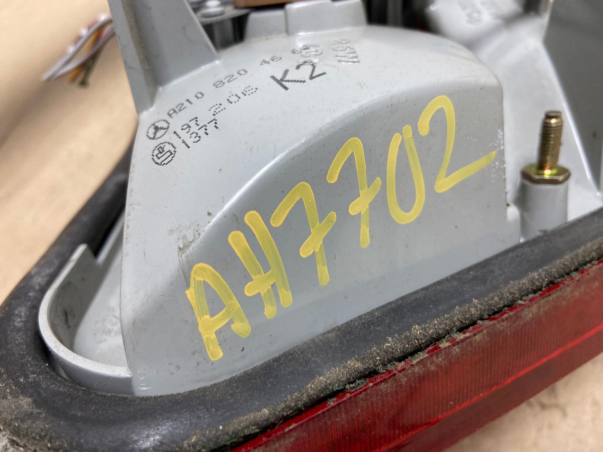 1996 - 1999 Mercedes-Benz E W210 E320 Right Passenger Tail Light AH7702 LK5