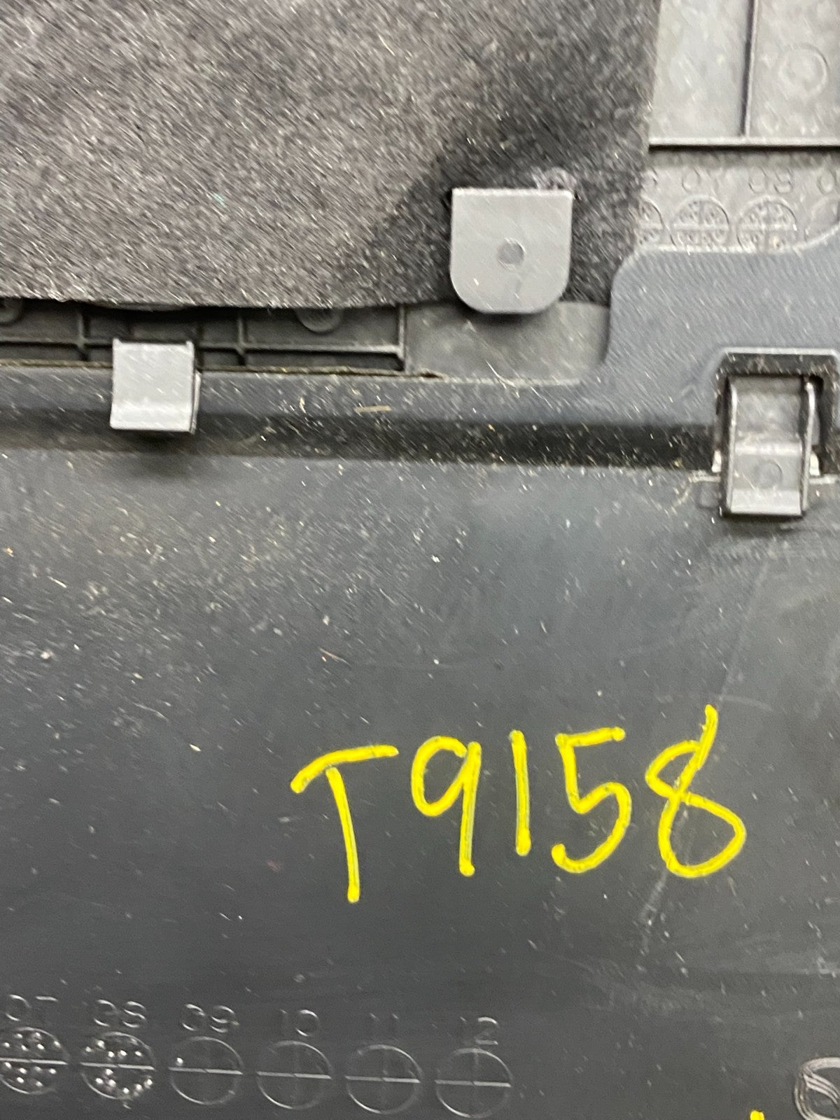 2007 - 2009 Mazda CX-9 Radio Dash Trim Bezel W/Vent AC Climate Control t9158 DG6
