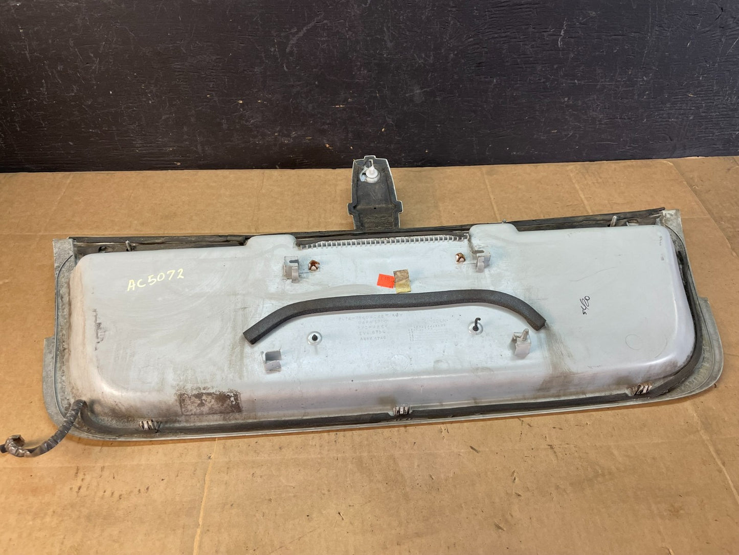 2007 to 2014 Lincoln Navigator Trunk Liftgate License Plate AC5072 DG6