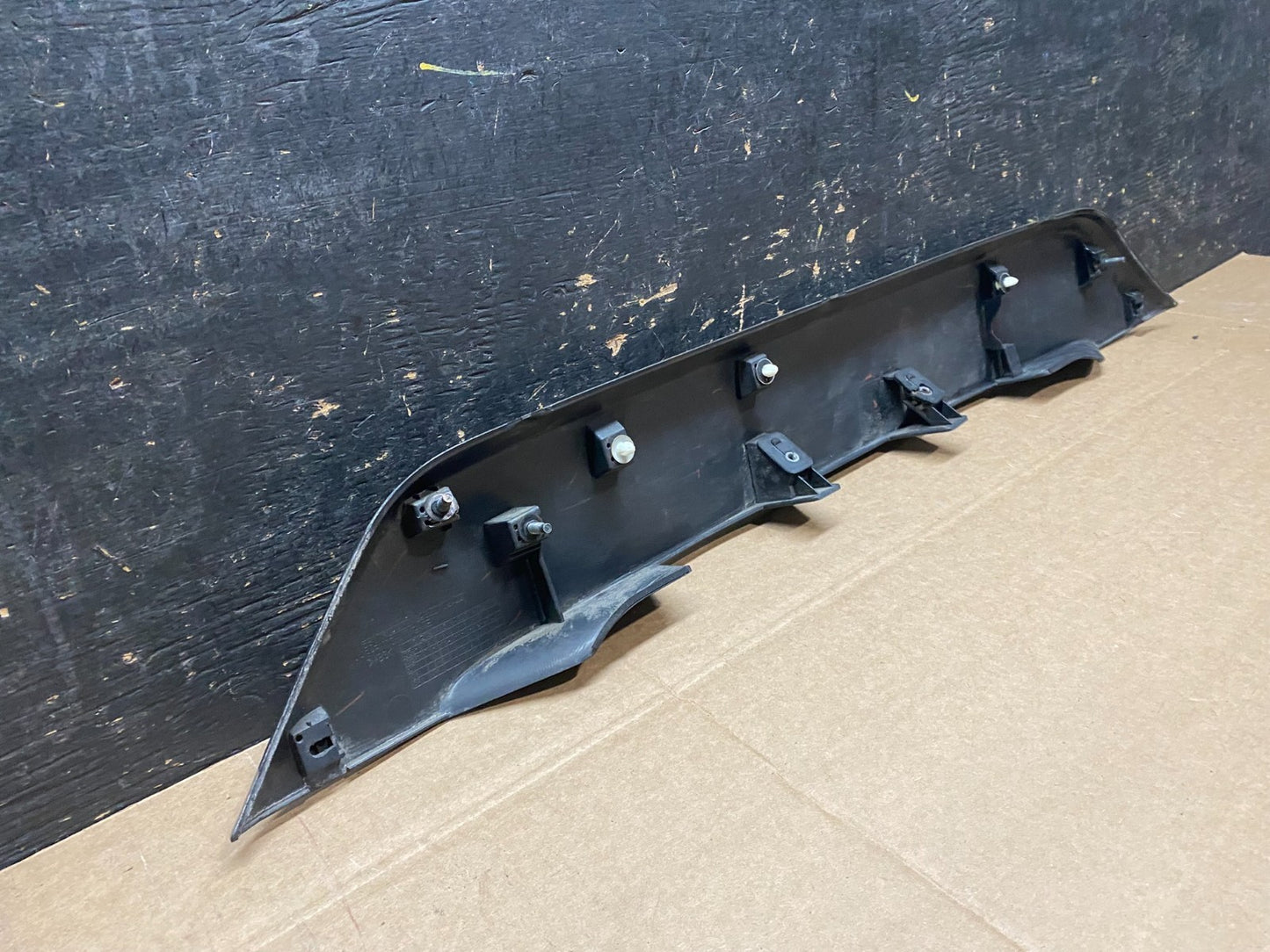 2007 to 2013 Mitsubishi Outlander Rear Hatch Tailgate Trim Molding OEM Y9269 DG7